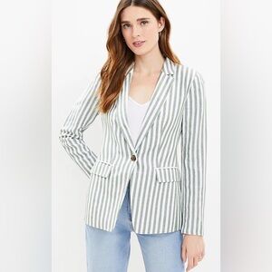 LOFT Linen Blend White Blue Pinstripes Pocket Blazer Jacket Size 4P NWT
